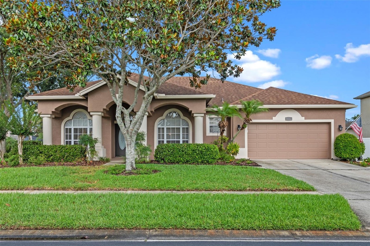 ORLANDO, FL 32828 | 4 beds | 2 baths | $550,000